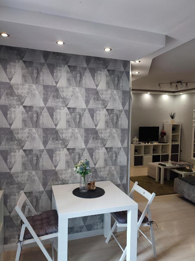 Center Danube Street Apartment Novi Sad Ngoại thất bức ảnh