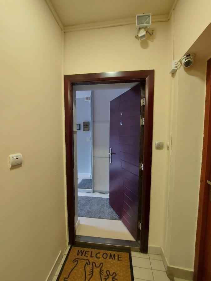 Center Danube Street Apartment Novi Sad Ngoại thất bức ảnh